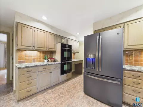 1004 E Tomar Rd, Sioux Falls, SD 57105 photo 23