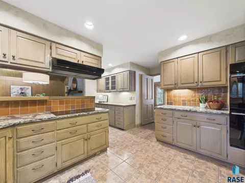 1004 E Tomar Rd, Sioux Falls, SD 57105 photo 21