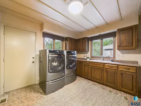 1004 E Tomar Rd, Sioux Falls, SD 57105 photo 26