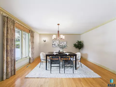 1004 E Tomar Rd, Sioux Falls, SD 57105 photo 17