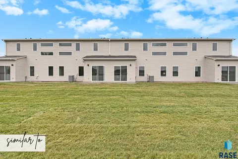 8022 E Tencate Pl, Sioux Falls, SD 57110 photo 19
