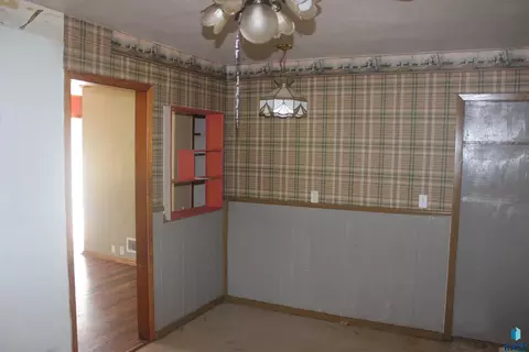 304 E Main St, Woonsocket, SD 57385 photo 10