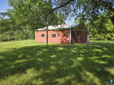 Ellis Rd, Sioux Falls, SD 57107 photo 8