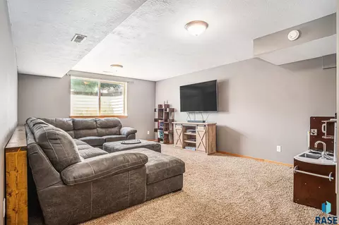 5109 S Carrick Ave, Sioux Falls, SD 57106 photo 16