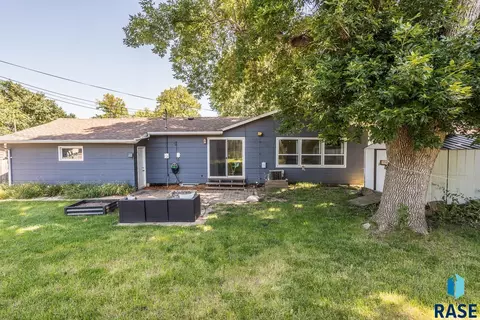 705 S Stephen Ave, Sioux Falls, SD 57103 photo 19