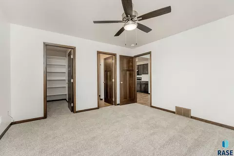 6138 S Bison Pl, Sioux Falls, SD 57108 photo 14