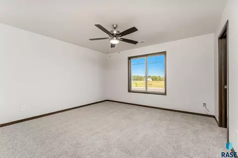 6138 S Bison Pl, Sioux Falls, SD 57108 photo 13
