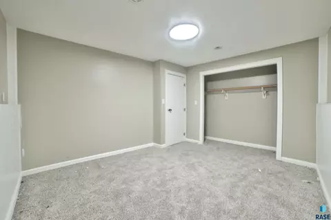 401 E 4th St, Hartford, SD 57033 photo 45