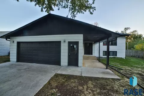 401 E 4th St, Hartford, SD 57033 photo 50