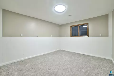 401 E 4th St, Hartford, SD 57033 photo 44