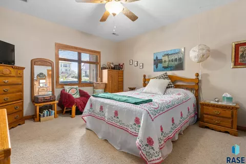 6019 Sunset Blvd, Madison, SD 57042 photo 37