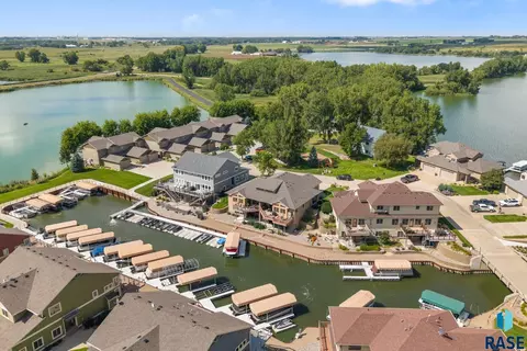 6019 Sunset Blvd, Madison, SD 57042 photo 5