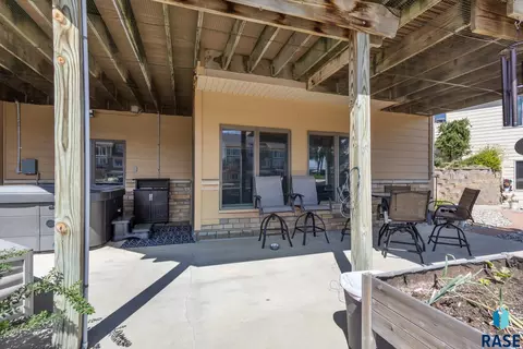 6019 Sunset Blvd, Madison, SD 57042 photo 14