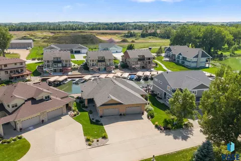 6019 Sunset Blvd, Madison, SD 57042 photo 4
