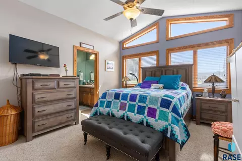 6019 Sunset Blvd, Madison, SD 57042 photo 25