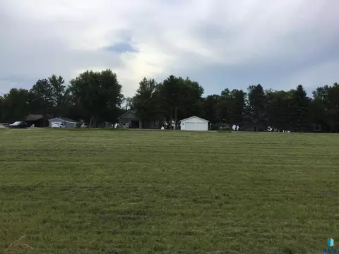 13 Edgewater Dr, Gary, SD 57237 photo 2