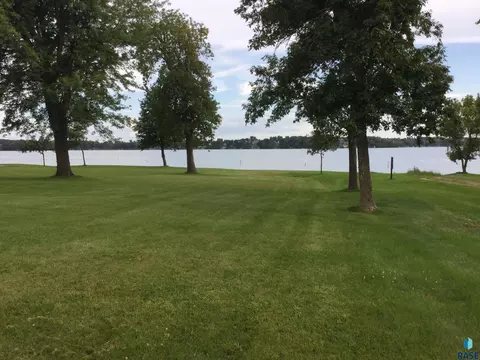13 Edgewater Dr, Gary, SD 57237 photo 7
