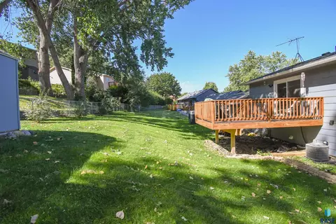 2005 E Tracy Ln, Sioux Falls, SD 57103 photo 36