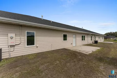 Exterior - 963 Thomas Dr, Centerville, SD 57014 photo 8 of 8