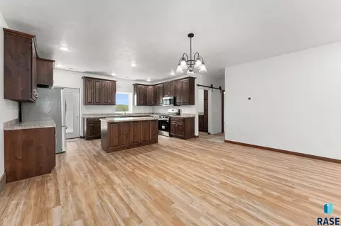 Other - 963 Thomas Dr, Centerville, SD 57014 photo 3 of 10