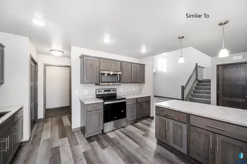 6130 S Bison Pl, Sioux Falls, SD 57108 photo 8