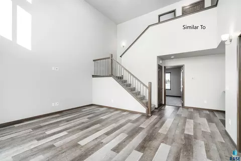 6130 S Bison Pl, Sioux Falls, SD 57108 photo 4