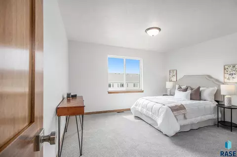 8027 E Tencate Pl, Sioux Falls, SD 57110 photo 10