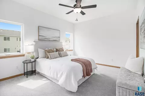 8027 E Tencate Pl, Sioux Falls, SD 57110 photo 12