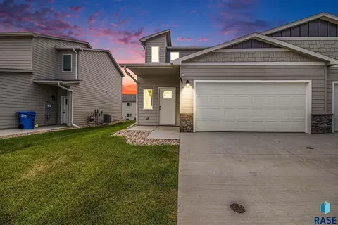 8027 E Tencate Pl, Sioux Falls, SD 57110 photo 14