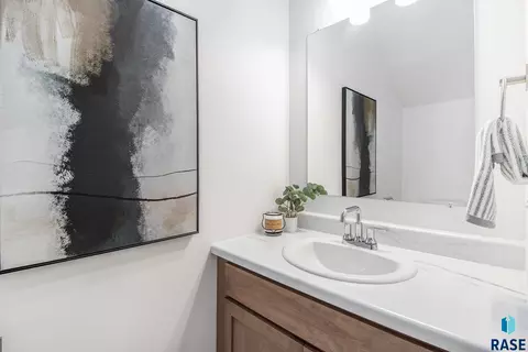 8027 E Tencate Pl, Sioux Falls, SD 57110 photo 7