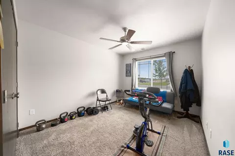 6702 W Gresford Pl, Sioux Falls, SD 57106 photo 13