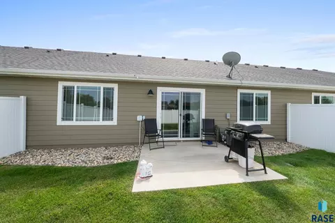 6702 W Gresford Pl, Sioux Falls, SD 57106 photo 20