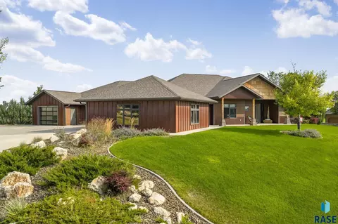 Prestwick Rd, Rapid City, SD 57702