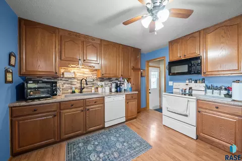 2115 E Austin St, Sioux Falls, SD 57103 photo 4