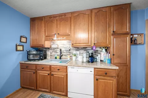 2115 E Austin St, Sioux Falls, SD 57103 photo 6