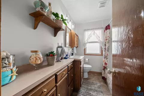2115 E Austin St, Sioux Falls, SD 57103 photo 13