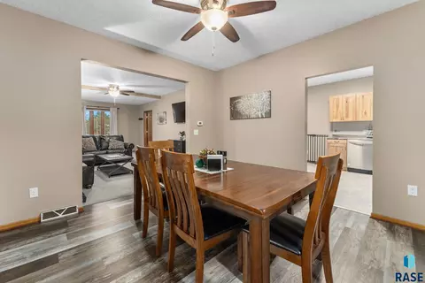 509 E 18th St, Sioux Falls, SD 57105 photo 12