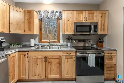 509 E 18th St, Sioux Falls, SD 57105 photo 5