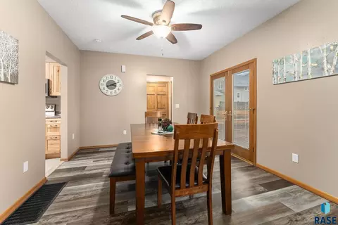 509 E 18th St, Sioux Falls, SD 57105 photo 13