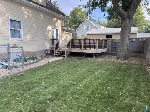 509 E 18th St, Sioux Falls, SD 57105 photo 3