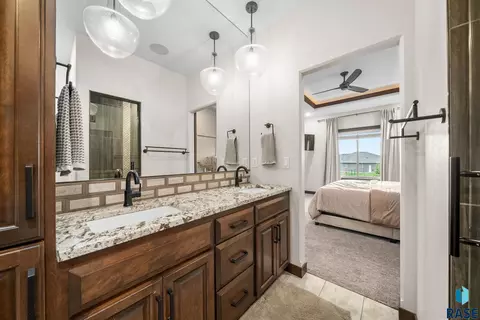 6723 E 45th St, Sioux Falls, SD 57110 photo 14