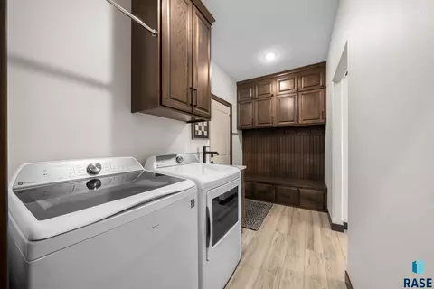6723 E 45th St, Sioux Falls, SD 57110 photo 11