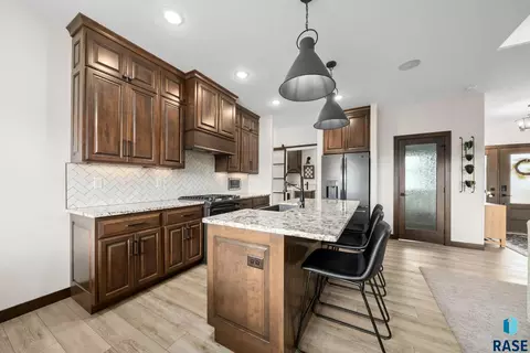 6723 E 45th St, Sioux Falls, SD 57110 photo 8