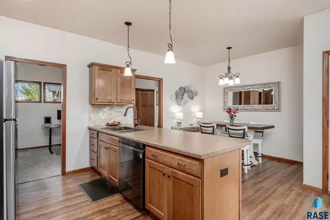 5004 E 62nd St, Sioux Falls, SD 57108 photo 5