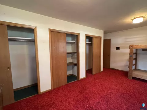 824 S Walnut St, Freeman, SD 57029 photo 46