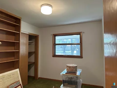 824 S Walnut St, Freeman, SD 57029 photo 38