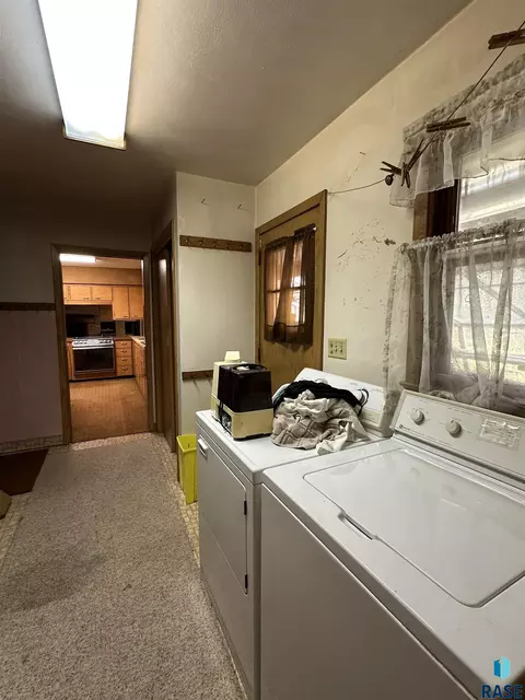 824 S Walnut St, Freeman, SD 57029 photo 32