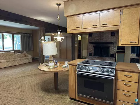 824 S Walnut St, Freeman, SD 57029 photo 30
