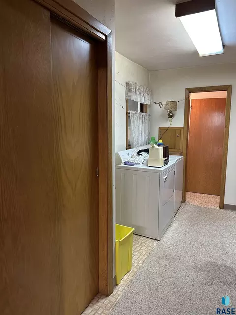 824 S Walnut St, Freeman, SD 57029 photo 33