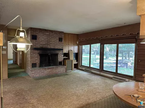824 S Walnut St, Freeman, SD 57029 photo 21